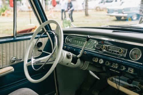 Cockpit des Opel Rekord